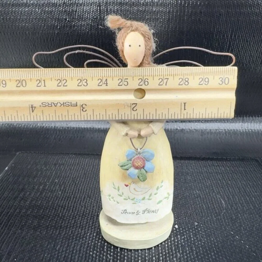 Russ Berrie Country Gatherings Peace Plenty Angel Folk‎ Art Resin Figurine Decor